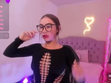 See Zaafira_tay online Now @ wank.ch