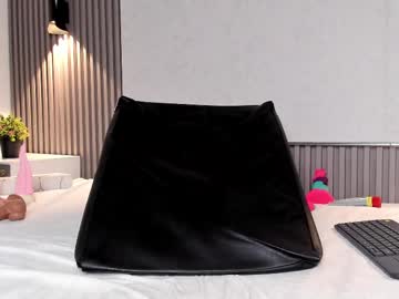 See Zafiiraa online Now @ wank.ch