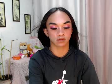 See Zaynelustts online Now @ wank.ch