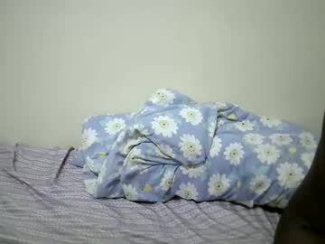 See Zellah online Now @ wank.ch