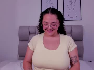 See Zophy_evans_ online Now @ wank.ch